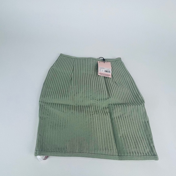 BANDAGE ZIP FRONT MINI SKIRT
SAGE - Picture 8 of 9
